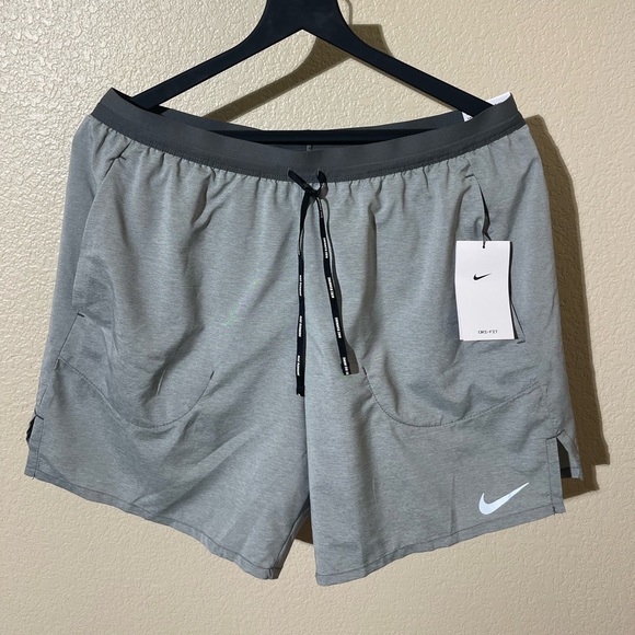 Nike Men's Athletic Shorts in Light Gray - Picture 1 of 7